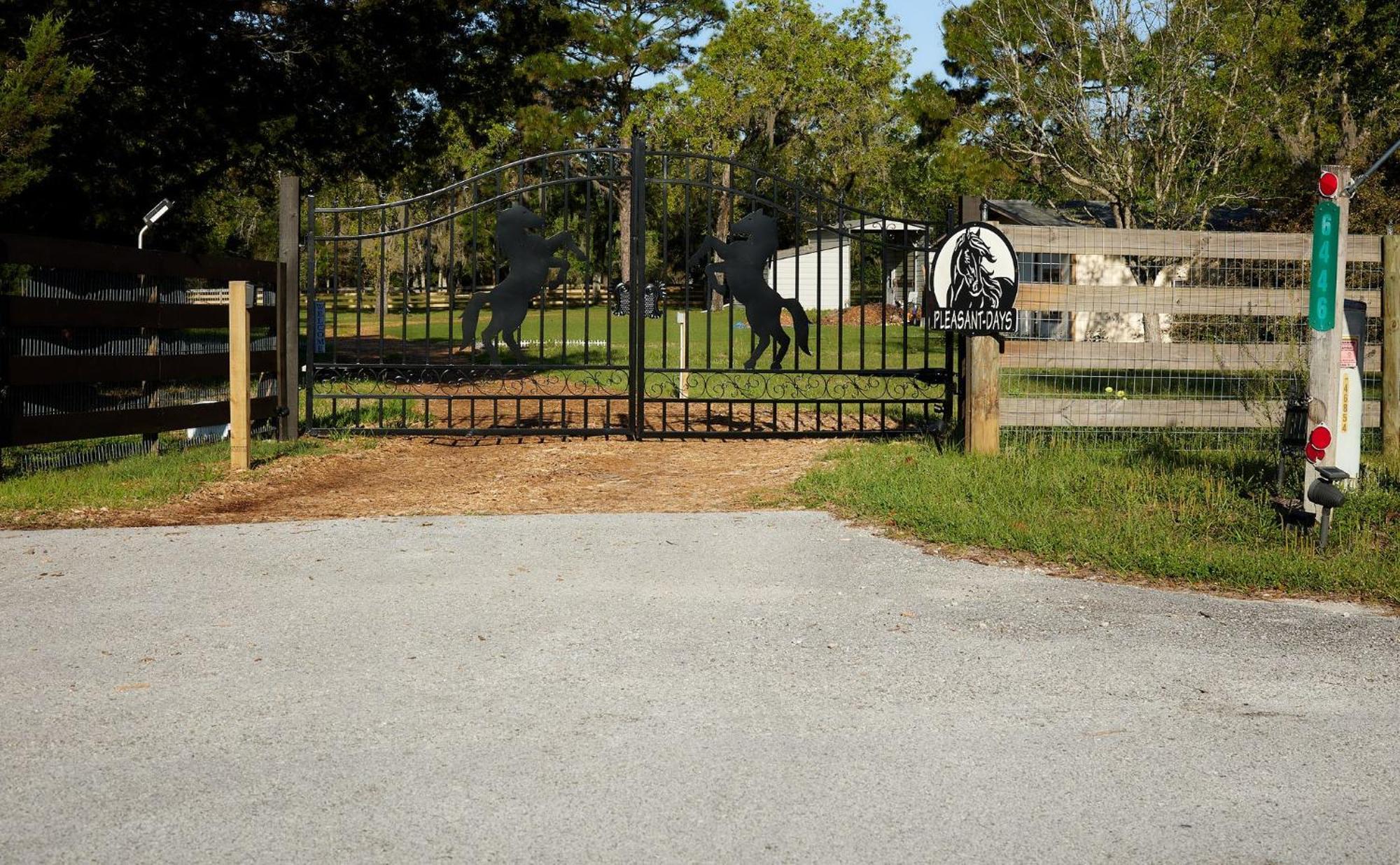 Room In Bb - Pleasant Days Bb Southwest Cottage Homosassa Bagian luar foto